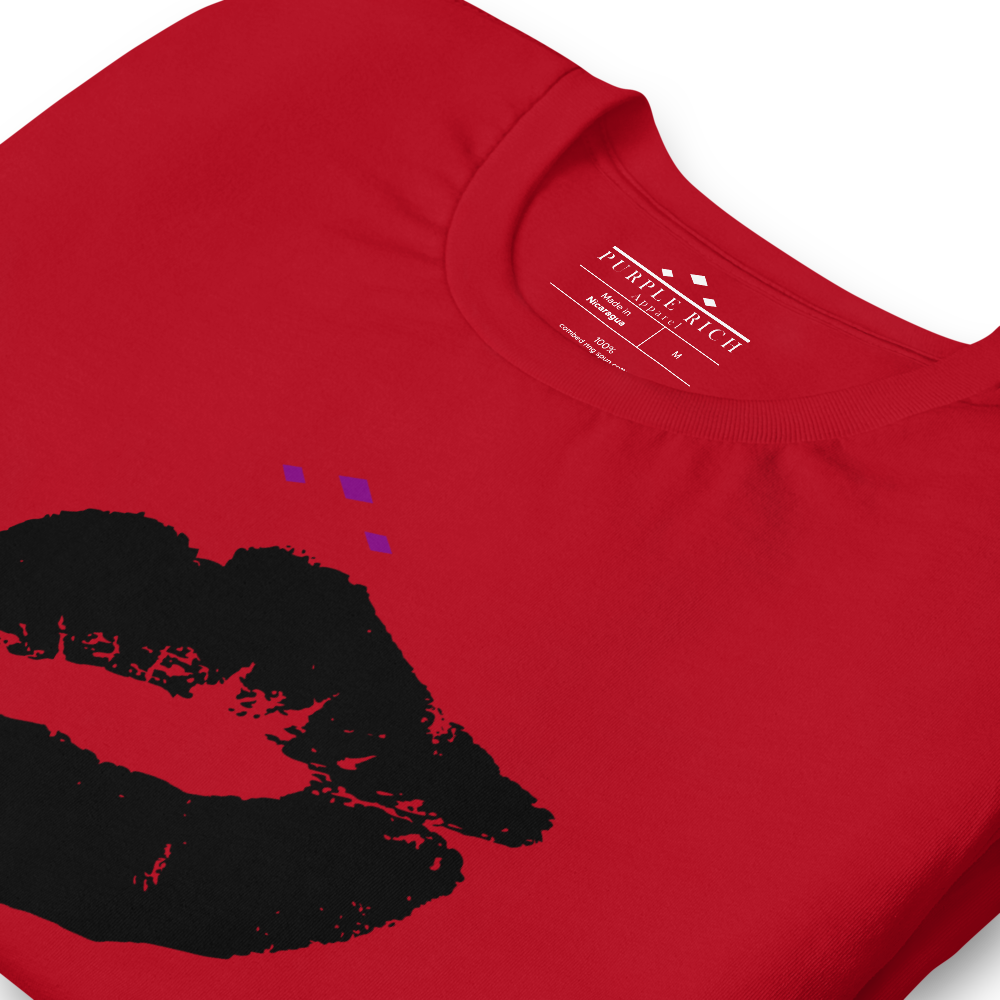 Kiss Me | Black On Red